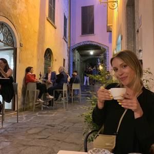 Meet your Posher, Lauren